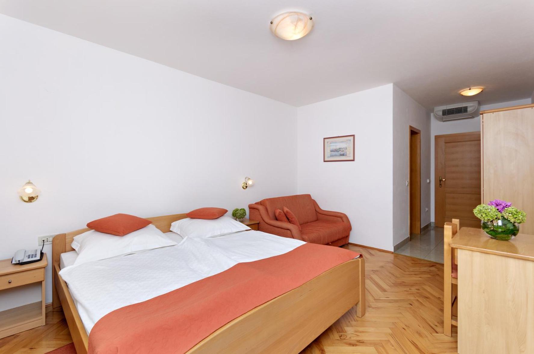 Hotel Epario Lopar Exterior photo